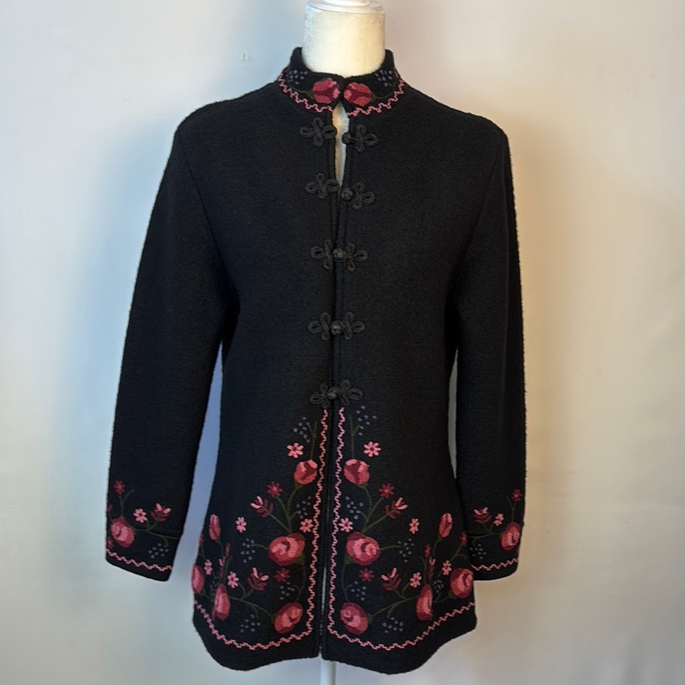Carole Little Women Sz S Black 100%Wool Jacket coat with Pink Floral Embroidery